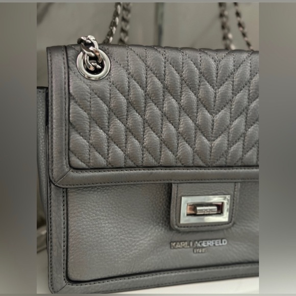 Karl Lagerfeld Bags Karl Lagerfeld Agyness Shoulder Bag W Chain